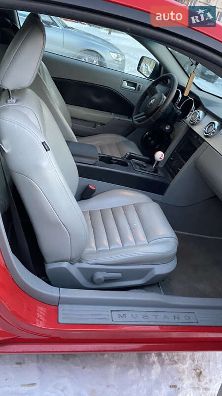 Купе Ford Mustang 2008 в Киеве
