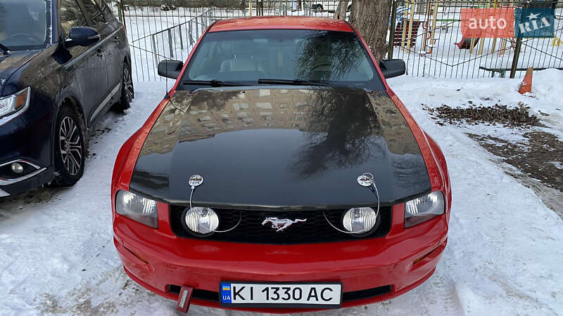 Купе Ford Mustang 2008 в Киеве