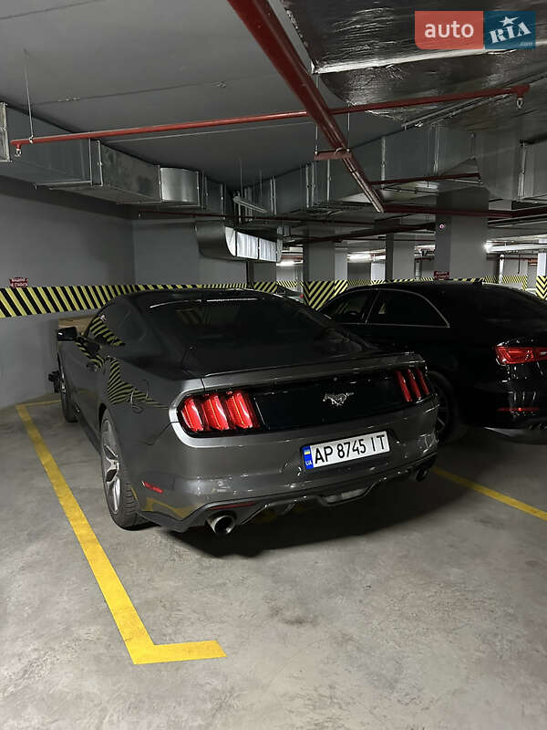 Купе Ford Mustang 2015 в Киеве фото 33 Купе Ford Mustang 2015 в Киеве