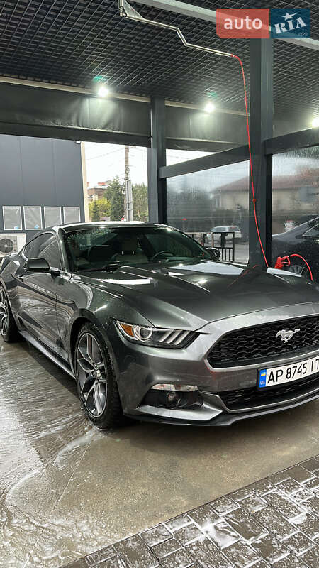 Купе Ford Mustang 2015 в Киеве фото 40 Купе Ford Mustang 2015 в Киеве