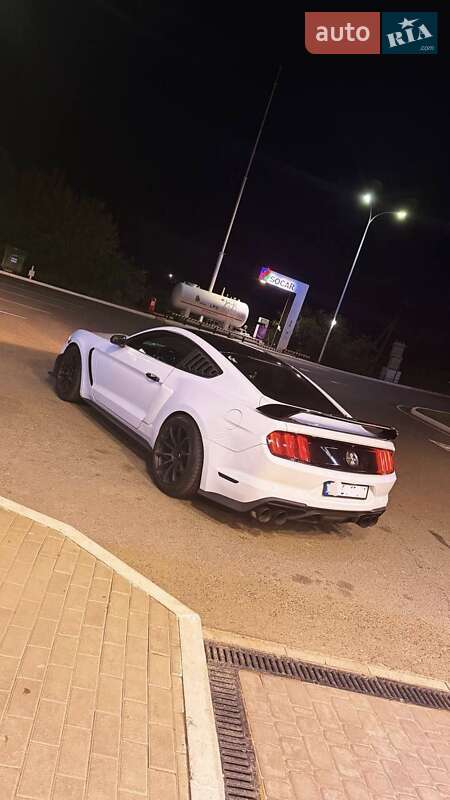 Ford Mustang 2015