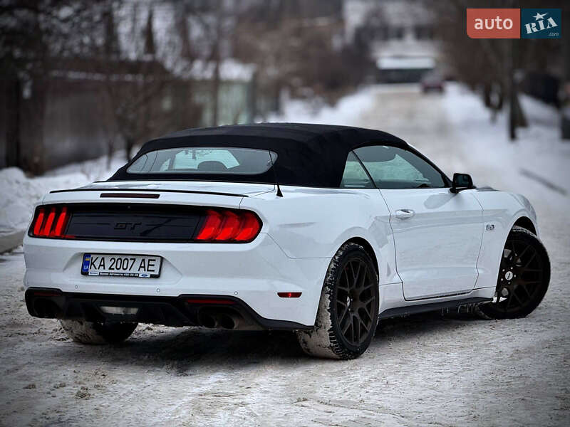 Кабріолет Ford Mustang 2018 в Києві