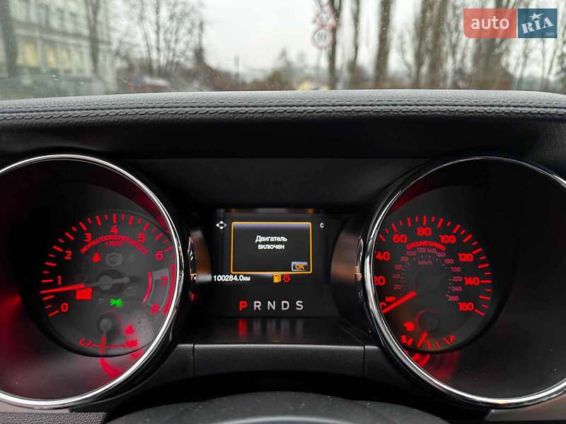 Кабриолет Ford Mustang 2016 в Киеве