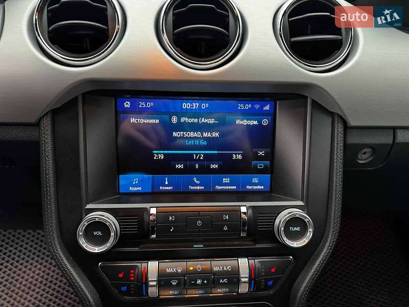 Кабриолет Ford Mustang 2016 в Киеве