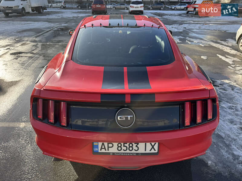 Купе Ford Mustang 2015 в Киеве