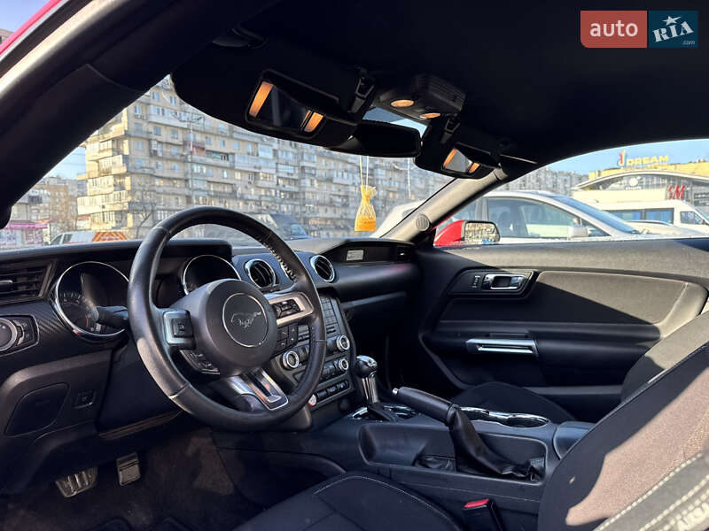 Купе Ford Mustang 2015 в Киеве