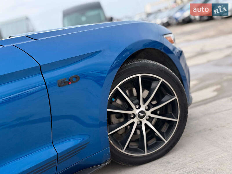 Купе Ford Mustang 2017 в Львові