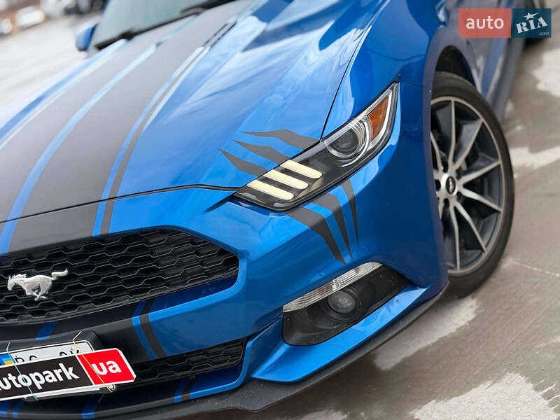 Купе Ford Mustang 2017 в Львові