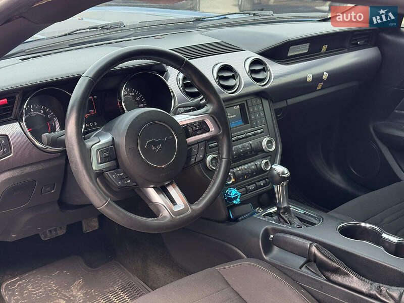 Купе Ford Mustang 2017 в Львові