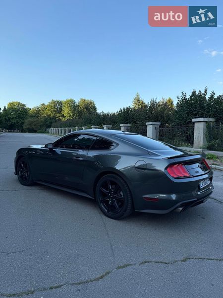 Купе Ford Mustang 2019 в Умані