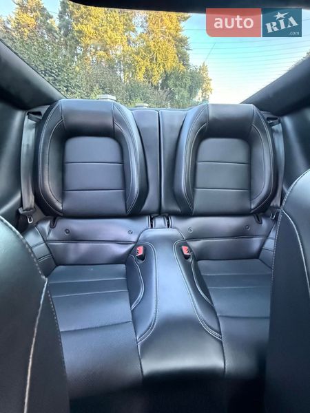 Купе Ford Mustang 2019 в Умані