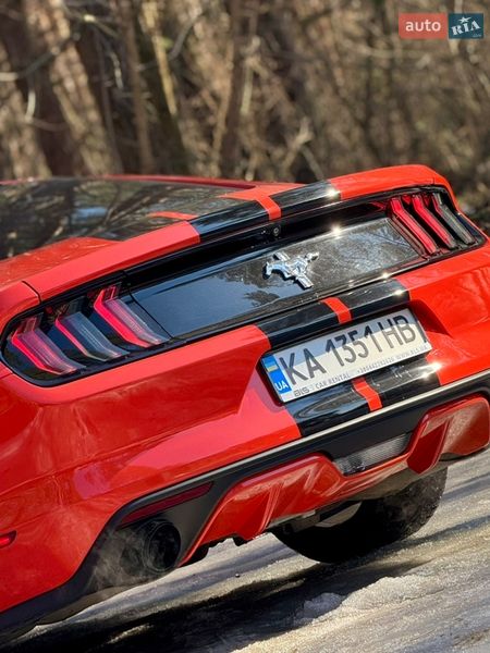 Купе Ford Mustang 2016 в Києві