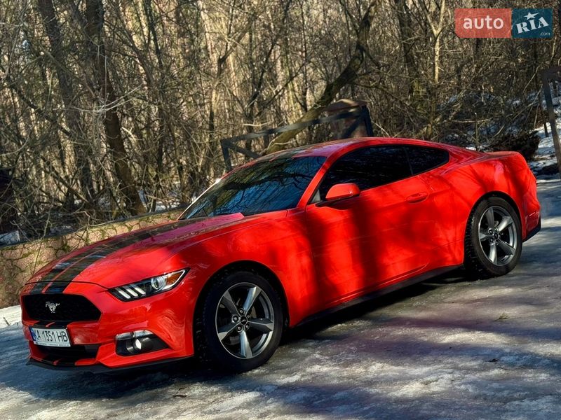 Купе Ford Mustang 2016 в Києві