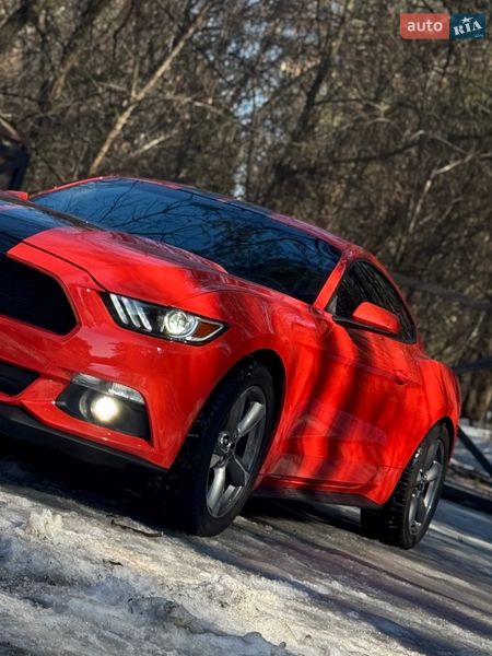 Купе Ford Mustang 2016 в Києві
