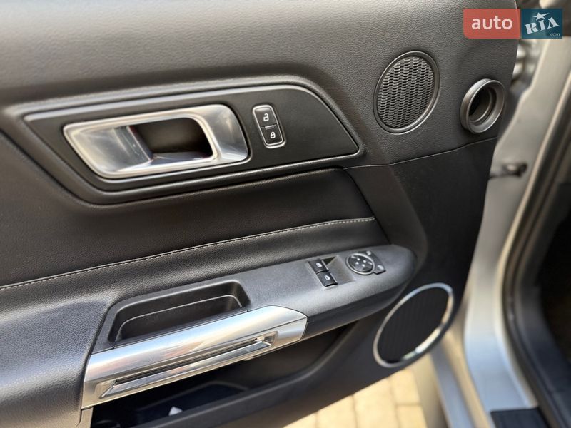 Купе Ford Mustang 2019 в Киеве