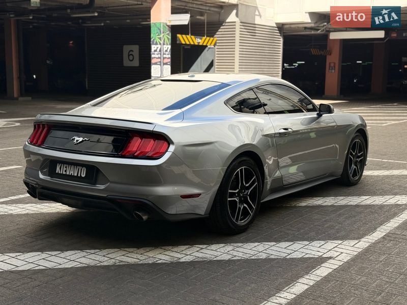 Купе Ford Mustang 2019 в Киеве