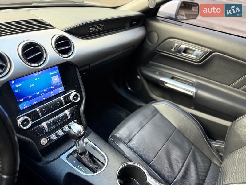 Купе Ford Mustang 2019 в Киеве