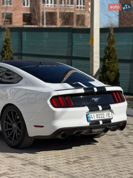 Купе Ford Mustang 2016 в Бучі