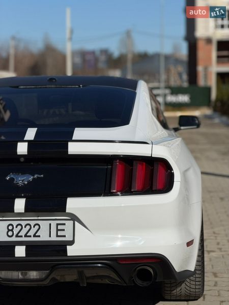 Купе Ford Mustang 2016 в Бучі