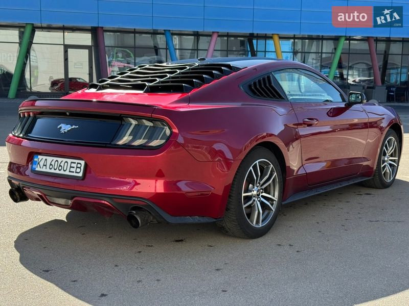 Купе Ford Mustang 2015 в Києві