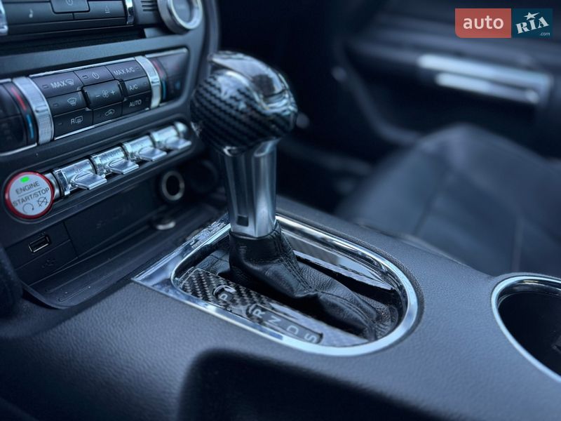 Купе Ford Mustang 2015 в Києві