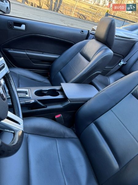 Кабриолет Ford Mustang 2008 в Киеве