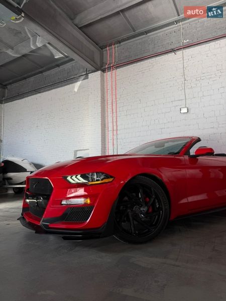 Кабриолет Ford Mustang 2019 в Черновцах