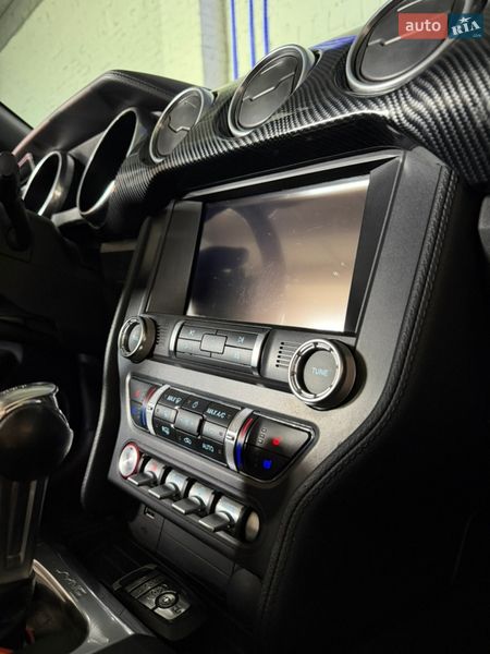 Кабриолет Ford Mustang 2019 в Черновцах