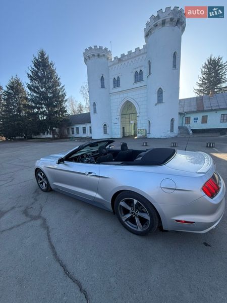 Кабриолет Ford Mustang 2015 в Корсуне-Шевченковском