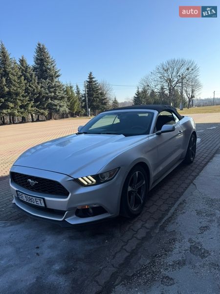 Кабриолет Ford Mustang 2015 в Корсуне-Шевченковском