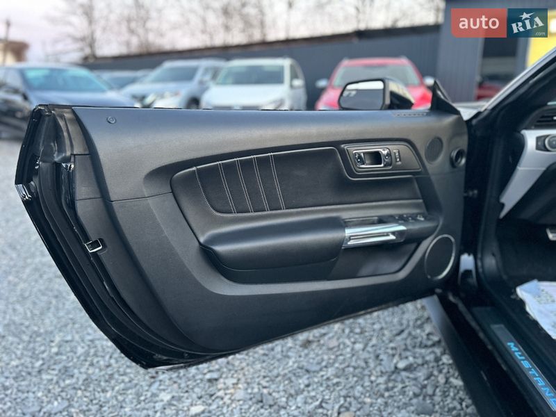 Кабріолет Ford Mustang 2015 в Мукачевому