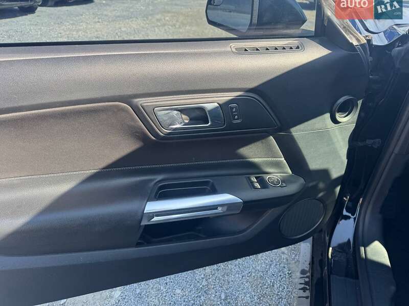 Купе Ford Mustang 2014 в Львове фото 10 Купе Ford Mustang 2014 в Львове