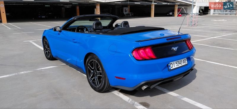 Кабриолет Ford Mustang 2018 в Киеве