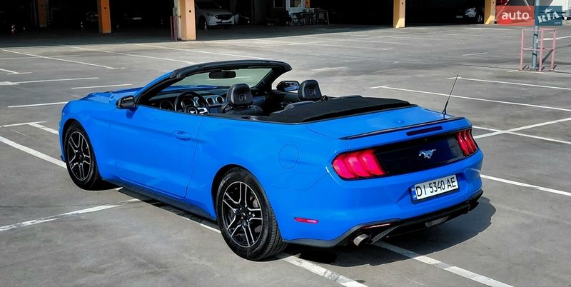 Кабриолет Ford Mustang 2018 в Киеве