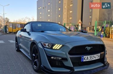 Кабріолет Ford Mustang 2015 в Києві