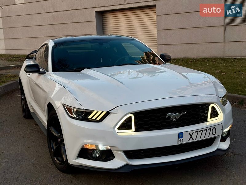 Купе Ford Mustang 2015 в Киеве фото 6 Купе Ford Mustang 2015 в Киеве