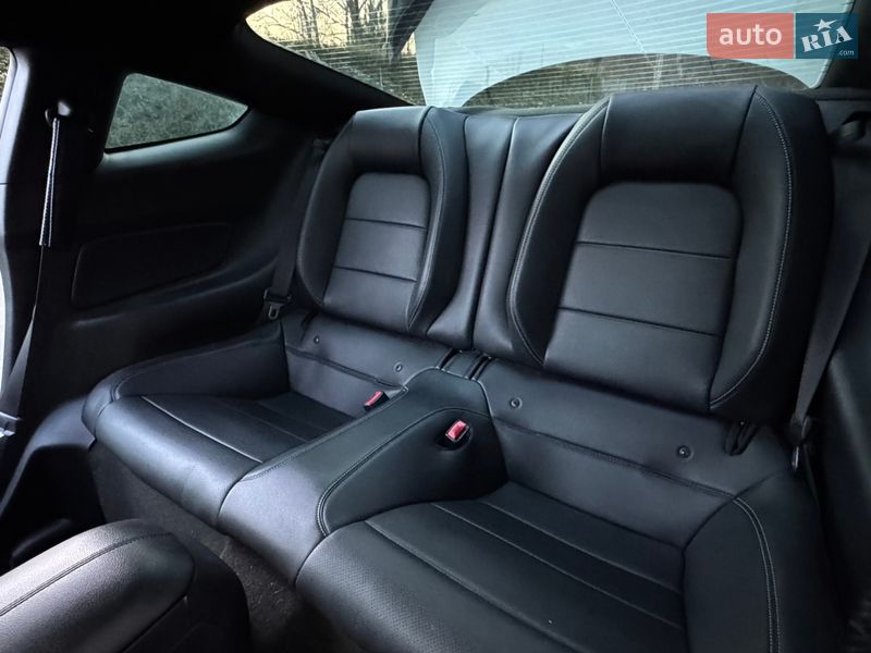Купе Ford Mustang 2015 в Киеве фото 34 Купе Ford Mustang 2015 в Киеве