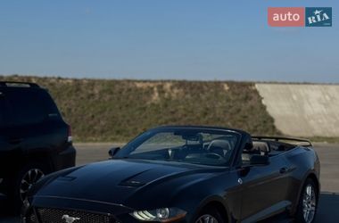 Кабріолет Ford Mustang 2015 в Києві