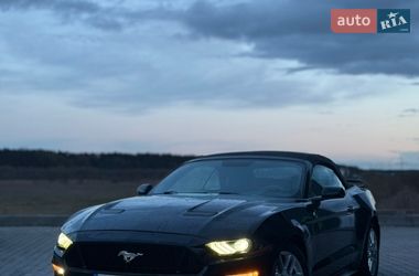 Кабриолет Ford Mustang 2015 в Киеве
