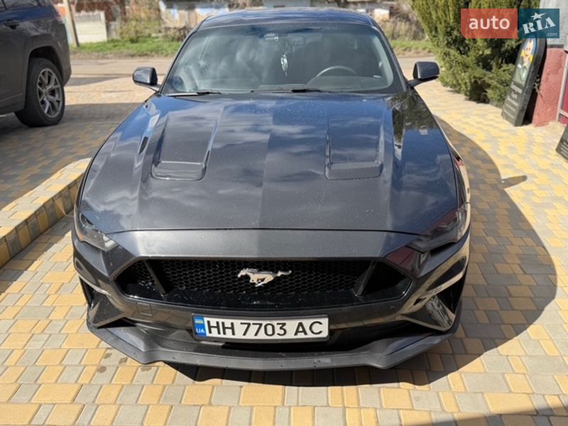Купе Ford Mustang 2018 в Ананьеве