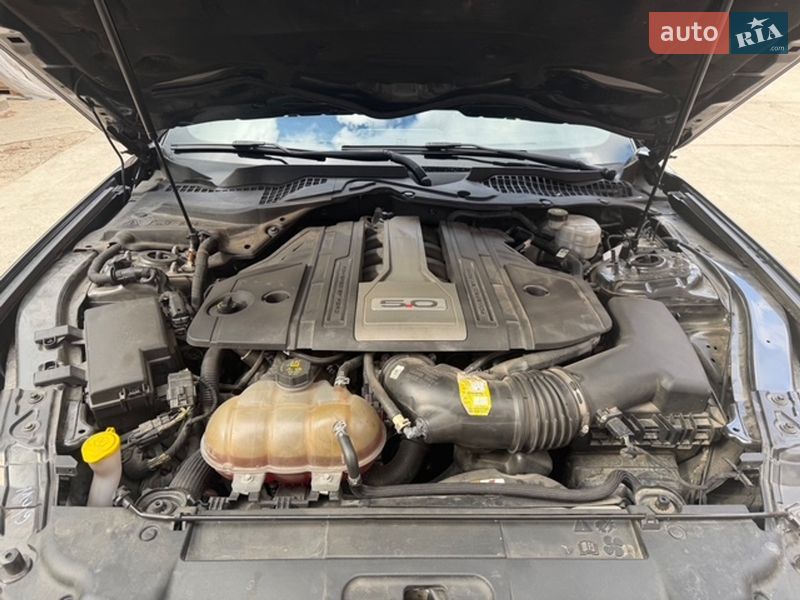 Купе Ford Mustang 2018 в Ананьеве