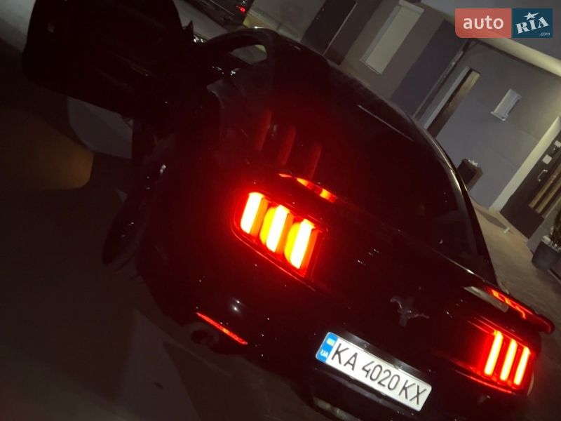 Купе Ford Mustang 2016 в Львові