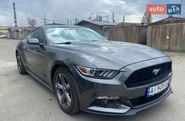 Купе Ford Mustang 2016 в Києві