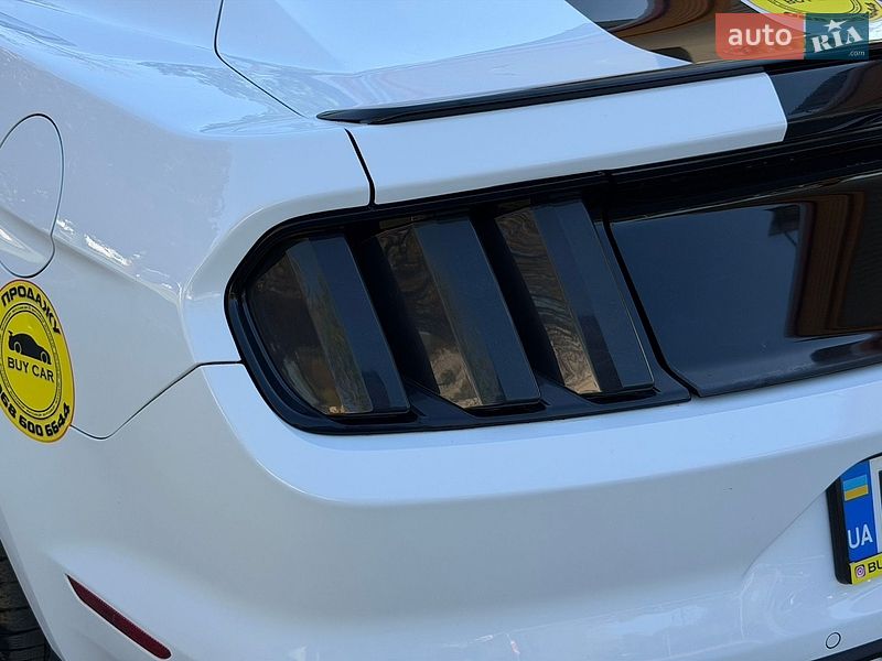 Купе Ford Mustang 2015 в Дніпрі