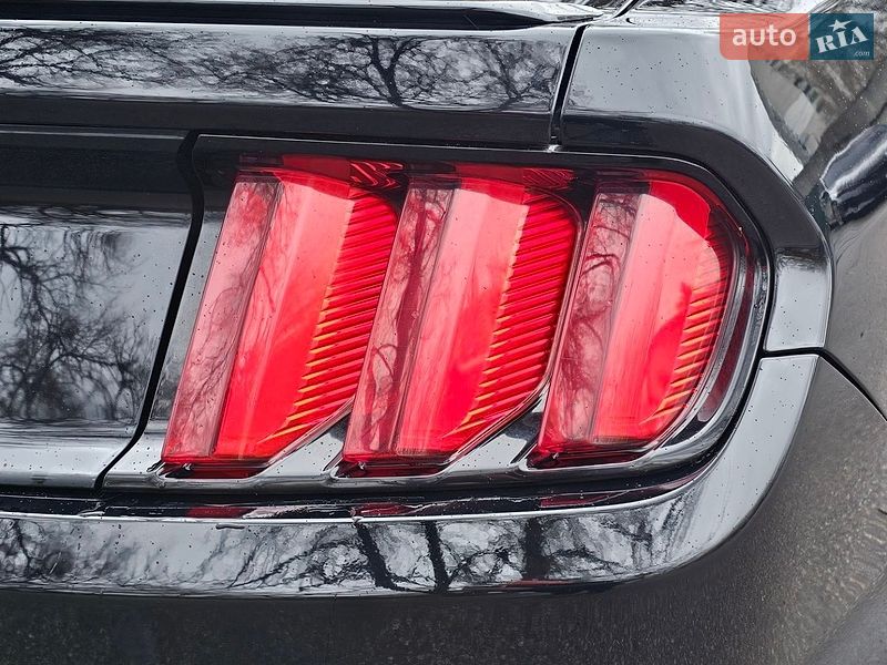 Купе Ford Mustang 2015 в Киеве