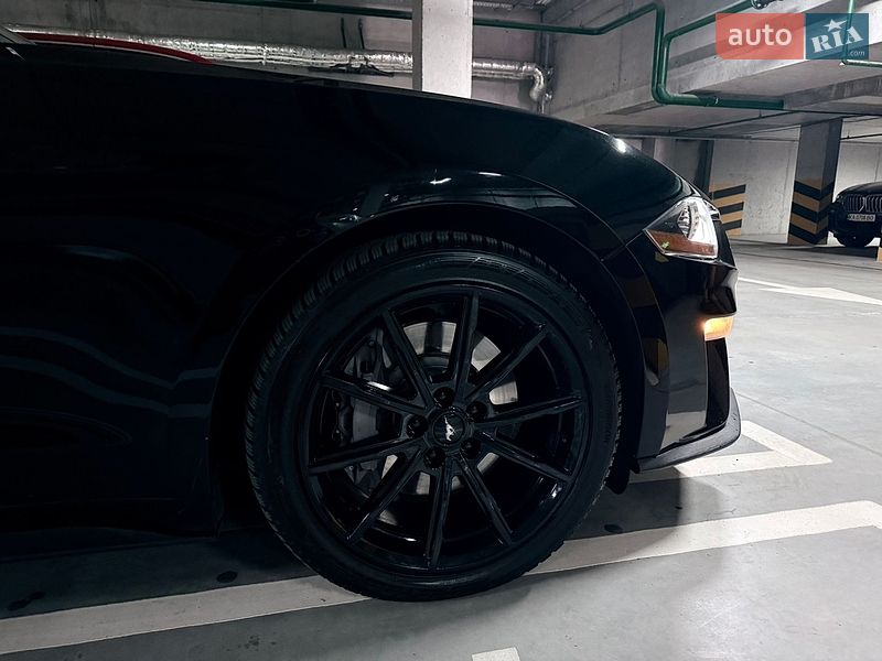 Купе Ford Mustang 2018 в Киеве