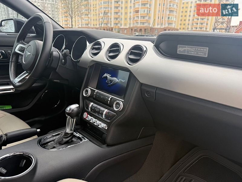 Купе Ford Mustang 2015 в Ирпене