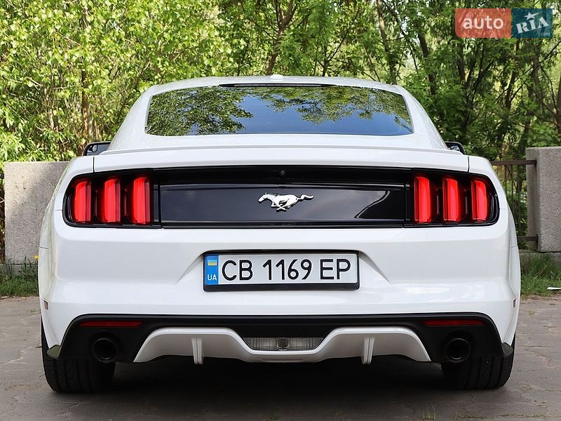 Купе Ford Mustang 2017 в Чернігові