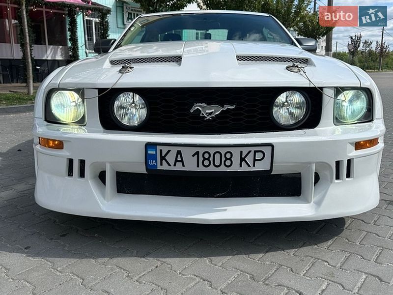 Купе Ford Mustang 2008 в Києві