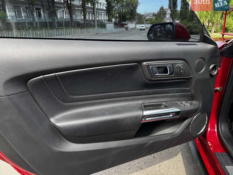 Купе Ford Mustang 2020 в Киеве
